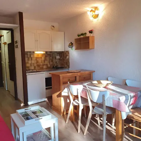Les Balcons De La Sagne 252-254 Route D'huez Appart 410 Apartment *
